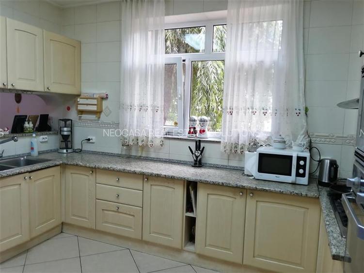 VILA CU TEREN DE 1.200 MP-PRETABILA GRADINITA - 33