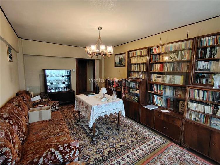 Apartament 3 camere zona Ion Mihalache cu Turda constructie 1984 - 6