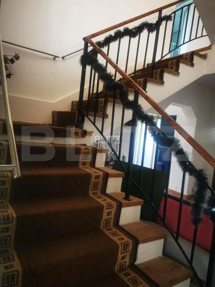 Casa 10 camere, 300 mp utili , teren 700 mp  - 3