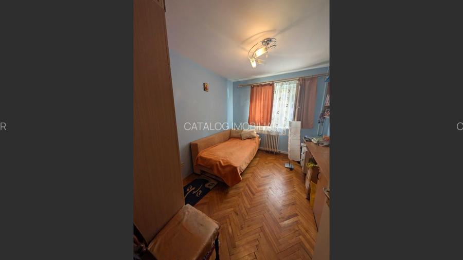 Apartament 4 camere - La Terenuri - 3