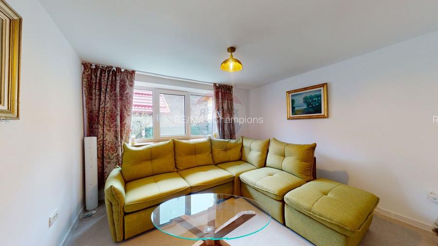 Casă / Vilă cu 9 camere de vânzare în zona Valea Cerbului - 11