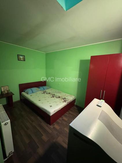Casa de inchiriat, 25 camere, 25 bai, receptie,T719 - 12
