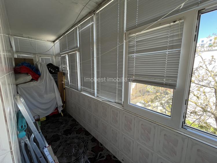 Fasleza nord, str Unirii, apartament cu 4 camere, decomandat, et 3/4! - 9