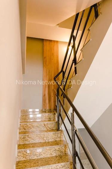 Vila pretabilă pentru investiție sau sediu firma in apropierea Pieței Victoriei - 5