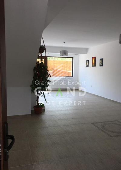 Casă SPAȚIOASĂ 7 camere | Terasă+Balcoane | Garaj | Curte proprie | Bună Ziua - 6