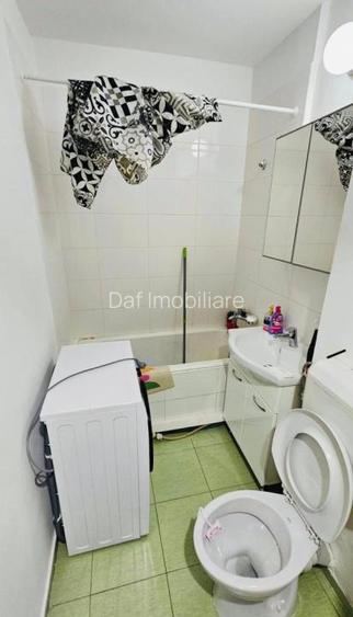 61500 euro-Titan -langa parc Ior- garsoniera bloc mixt - 3