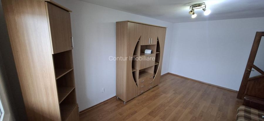 Mioritei (Carrefour-Penny) - 2 cam decomandat - et. 2 - centrala - 2 balcoane - 2