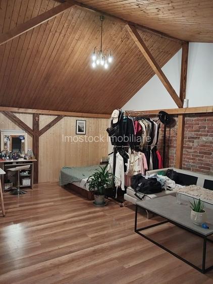 Casă -zona Liviu Rebreanu - 28