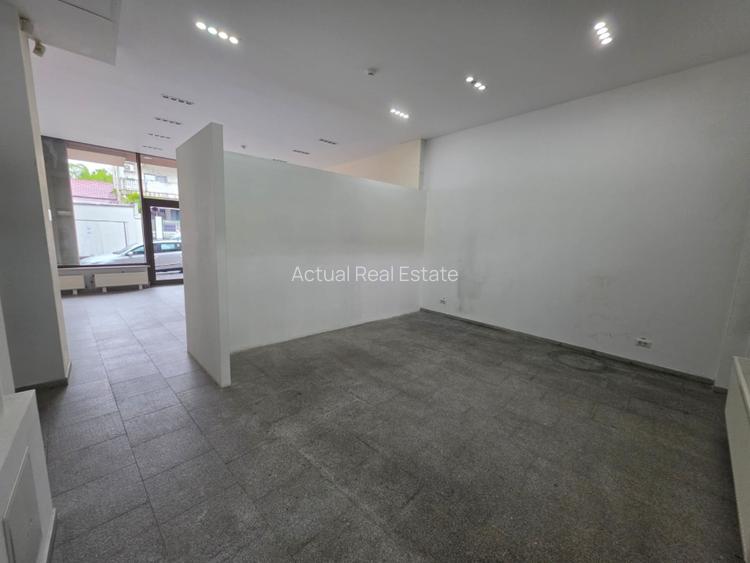 INCHIRIERE | SPAȚIU COMERCIAL | ZONA CENTRALĂ - 4