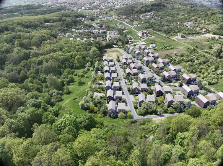 Teren intravilan zona Episcopiei, panorama superba,  ideal investitie! - 3