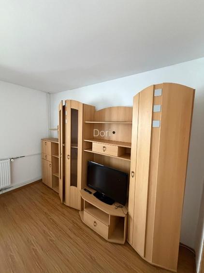 Apartament Decomandat  zona Confectii Negociabil - 3