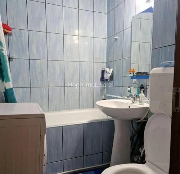 Obor- Masina de paine Garsoniera amenajta - 9