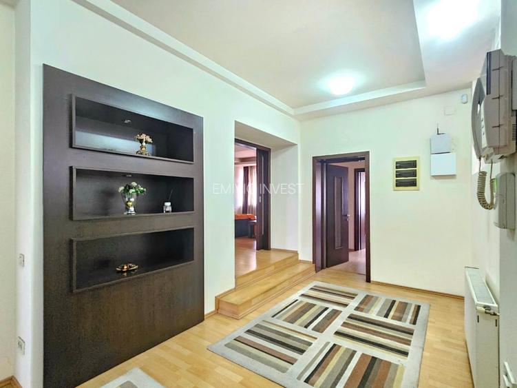 Baneasa - vila 2006, 10 camere, 5 bai, garaj și curte liberă 710 mp! - 14