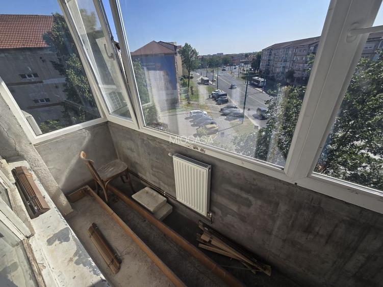 Langa Sud Plaza. Decomandat. Centrala proprie. 2 Balcoane, Debara. - 8