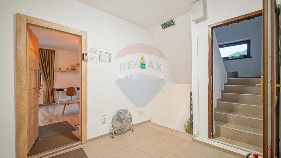 Casa cu 5 studiouri independente, terasa rooftop, vedere montana - 30