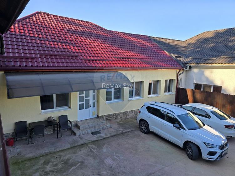 Casă cu 5 camere de vânzare în zona Central comision 0 - 3