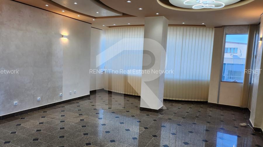 Spațiu premium birouri sau clinică, 2 corpuri, 12 parcări, lift, terasă - 7500 E - 30