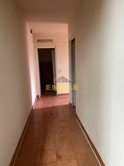 De vânzare: Hală industrială cu anexă birouri/apartament - 9