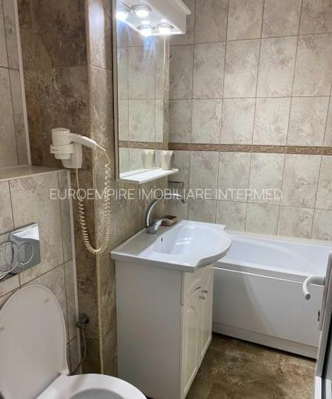 Apartament 3 camere decomandate zona Inel 1 - 8