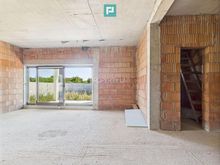 Casă la roșu  pe parter - Moșnița Veche - 2