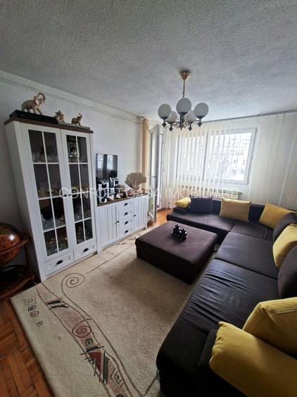 Apartament 3 camere bloc H metrou N. Grigorescu - 11