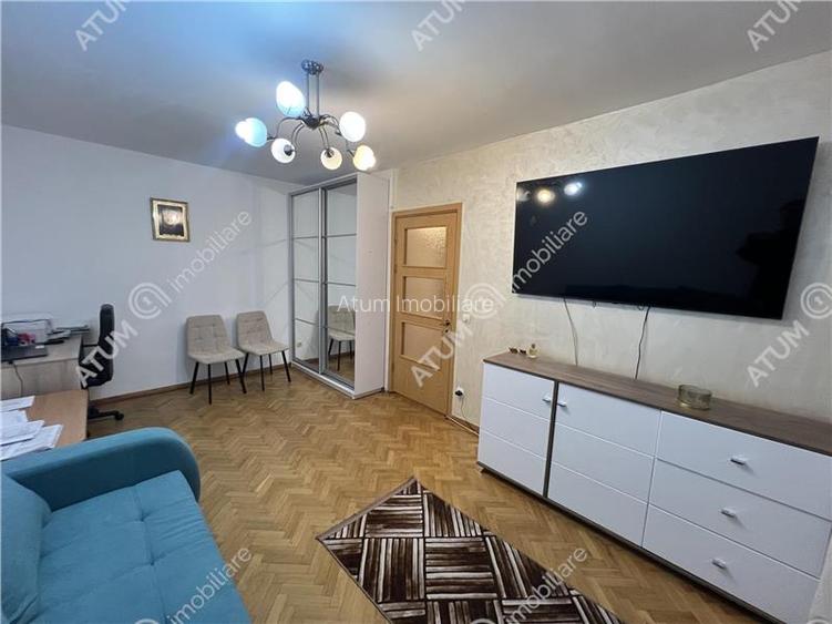 Apartament de 2 camere cu balcon si pivnita zona Vasile Aron din Sibiu - 2
