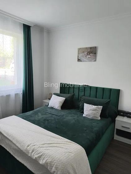 Apartament cu 3 camere, 71 mp, balcon, zona Teilor - 2