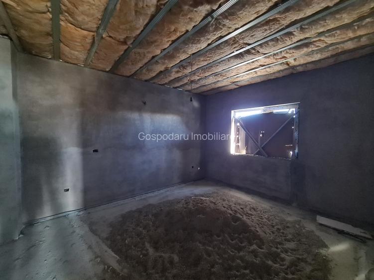 Vila P+1+M  in Adjud  zona linistita - pentru 1, 2 sau 3 familii - 12