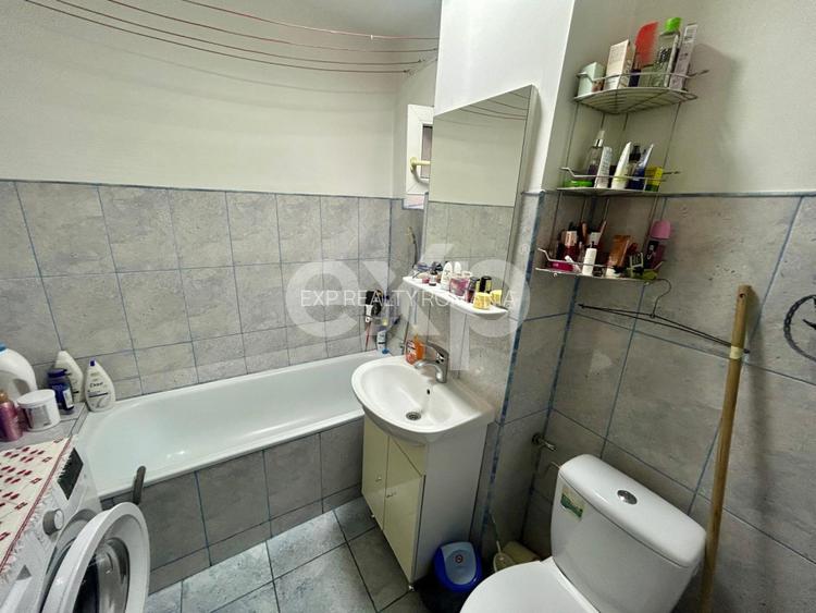 Apartament cu 3 camere de vânzare – zona Calea București - Județean - 8