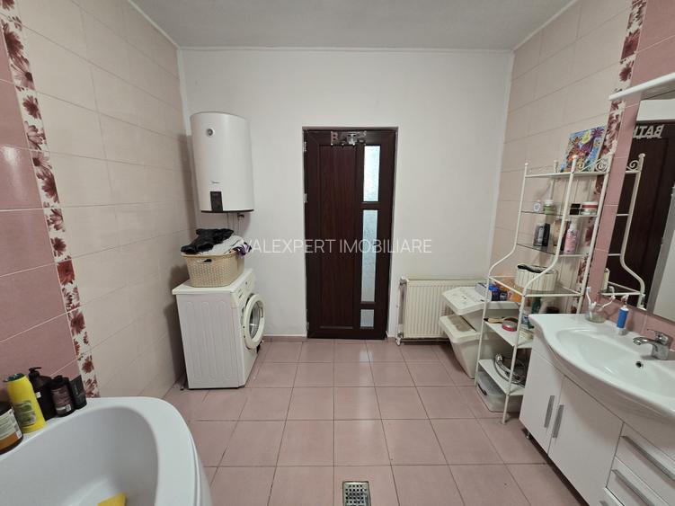 Casa in cart. 23 August, constructie 20212, supra. 250mp, mob/utilata. - 5