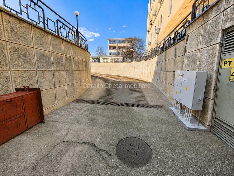 Spatiu 200 mpc de inchiriat in CITY CENTER Bacau – acces separat si parcare - 5