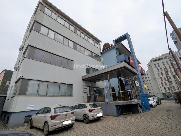 Cladire mixta de birouri si spatii comerciale - Comision 0% - 2