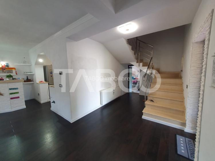 Casa 5 camere 3 bai 2 terase garaj magazie de vanzare 180 mp utili - 14