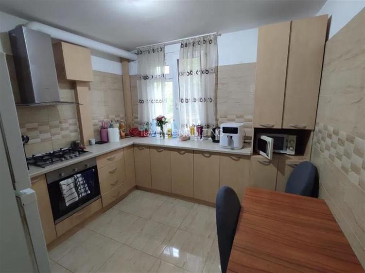 Vanzare Apartament 2 Camere Decomandat Giurgiului-Al.Dolina - 8