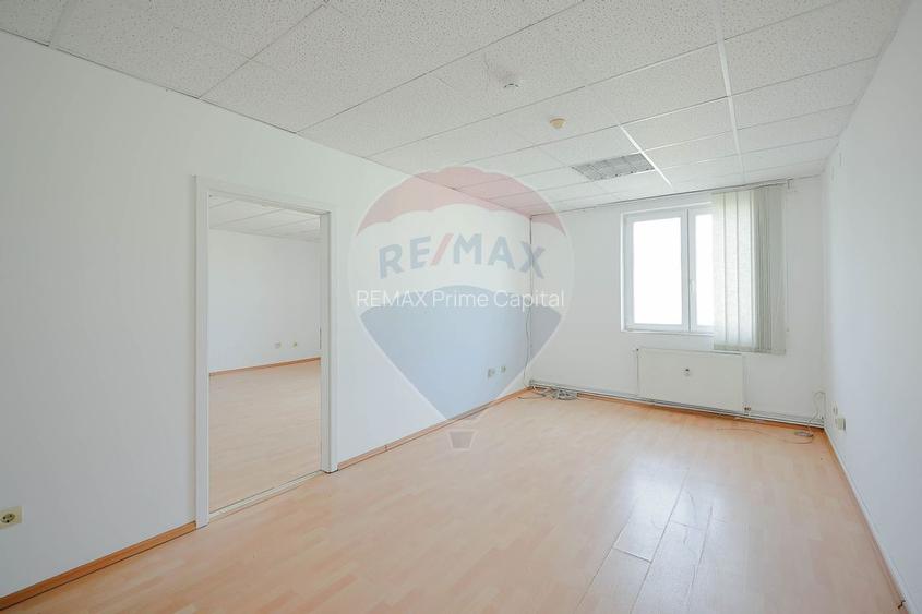 De vânzare Spațiu industrial de 10 129 mp Șoseaua Borșului - 28