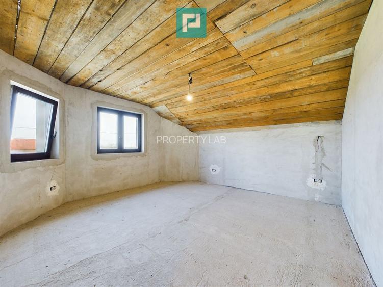 Casă la gri în Livada - 10