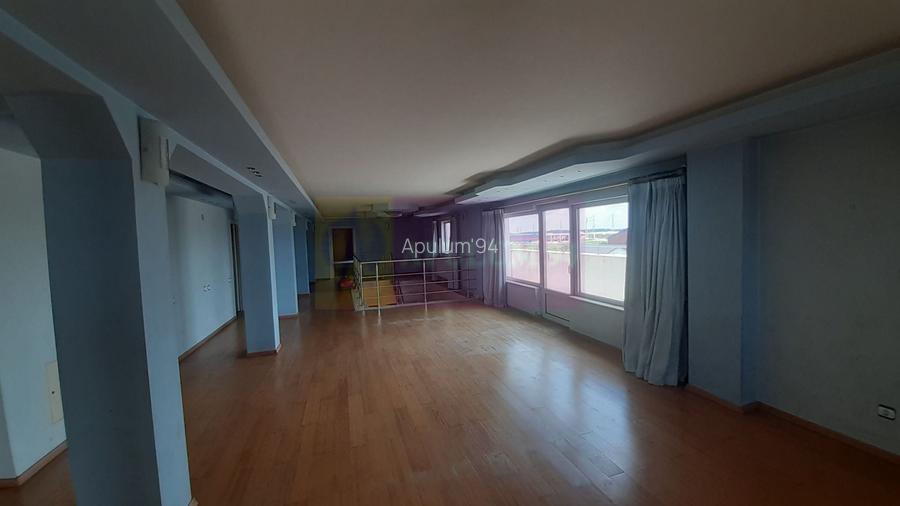 Două Etaje în Vilă în zona Voluntari de Închiriat - 12