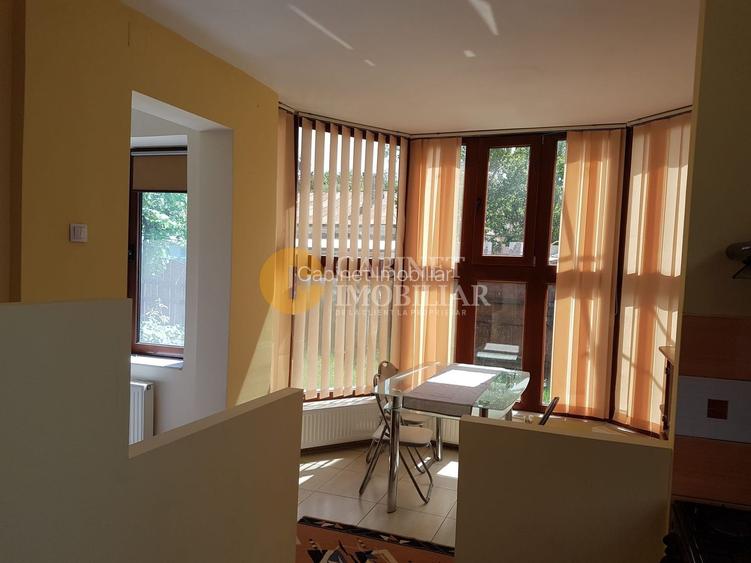 Casa renovata zona Centrala Iasi - manastirea Trei Ierarhi - 3