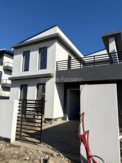 Casă tip duplex spațioasă în Dr. Carnabel – 140 mp utili, 3 dormitoare, garaj - 5