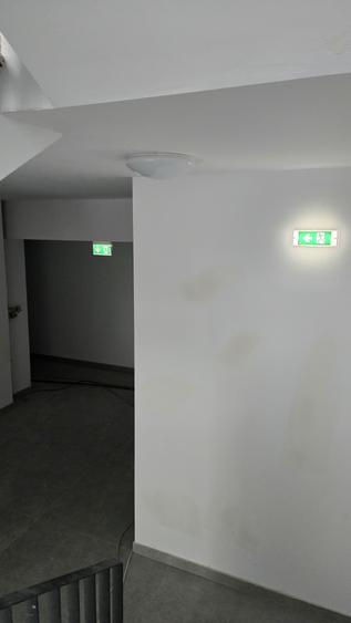 92c083af-9aa8-4ea2-be36-89266f2cb588 - 2