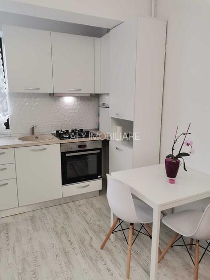 Inchiriere Apartament 2 camere-Zona C-tin Brancoveanu - 2