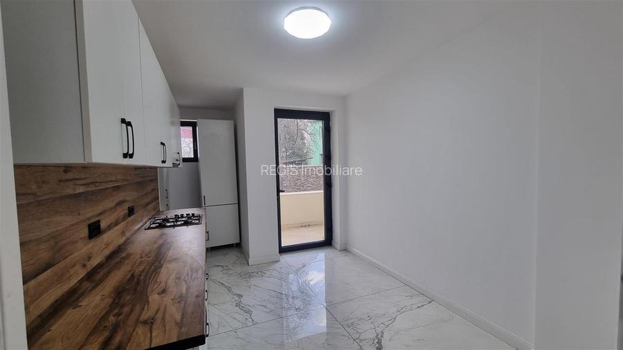 Vila - Bloc modern de 11 camere zona Centrul Civic , Onix - 19