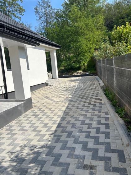 Casa si teren în zona de munte - 11