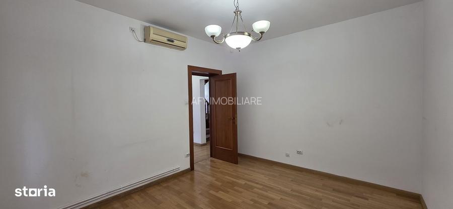 Vila 150mp utili, zona centrala si linistita, ideal birou sau locuinta - 9
