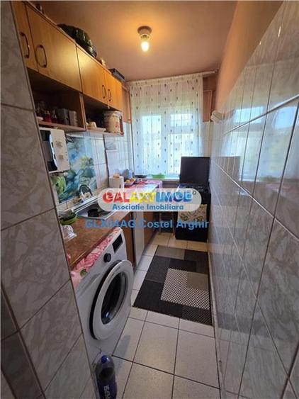 Vindem ap 2 cam SD , et 4, zona Kaufland Craiovei, mobilat - 8