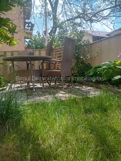 Apartament cu doua camere, gradina,  loc de parcare  AC - 11