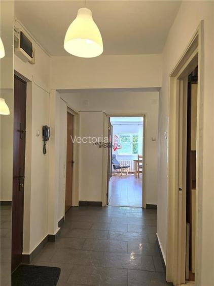 4 camere decomandate chiar la intrarea in parc, reper Palatul Ghica Tei - 16