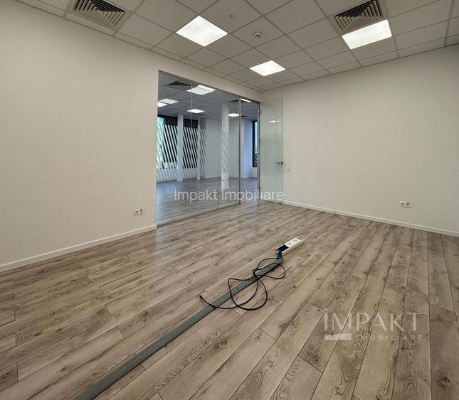 Spațiu comercial modern, zona-centrala complet amenajat pentru birouri - 15