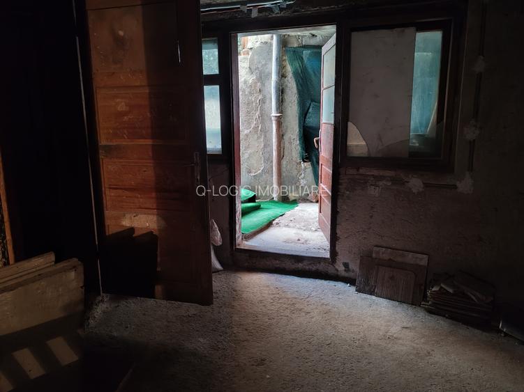 Casa 4 camere libera la vanzare zona Schei - 23