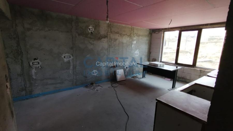 Vila trainica, cu vedere panoramica in Piatra Neamt. - 20